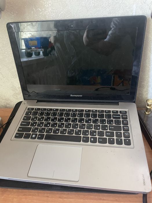 Продаю ноутбук леново