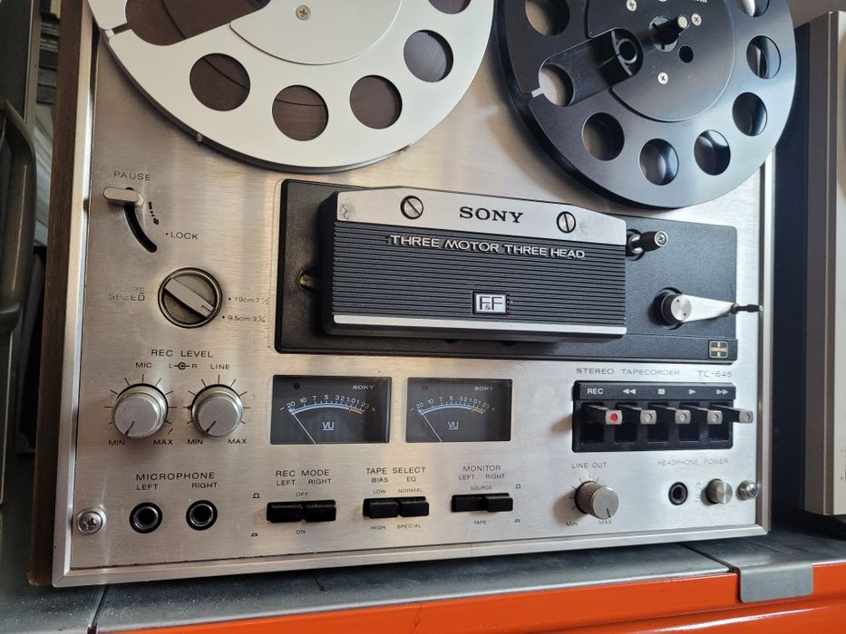 Magnetofon Sony TC 645