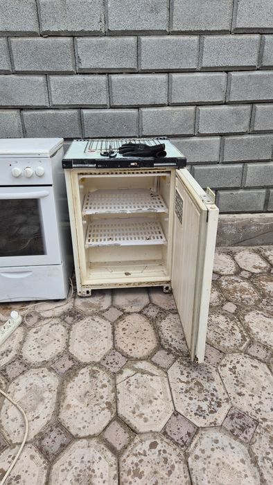 Газовая плита с духовкой