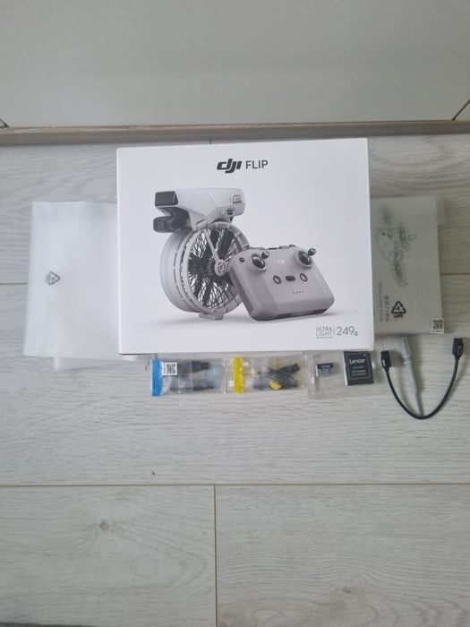 Vand drona DJI Flip