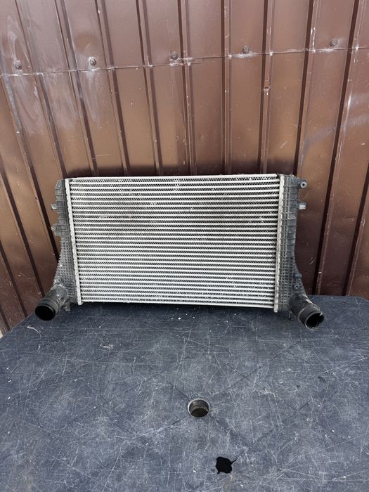 Radiator intercooler vw Passat CC 2016