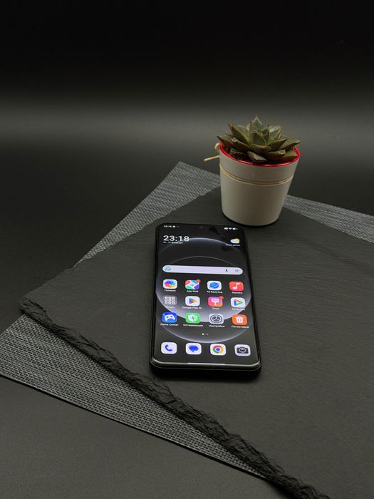 Xiaomi 14 Ultra 512Gb Black / Гаранция / Перфектен