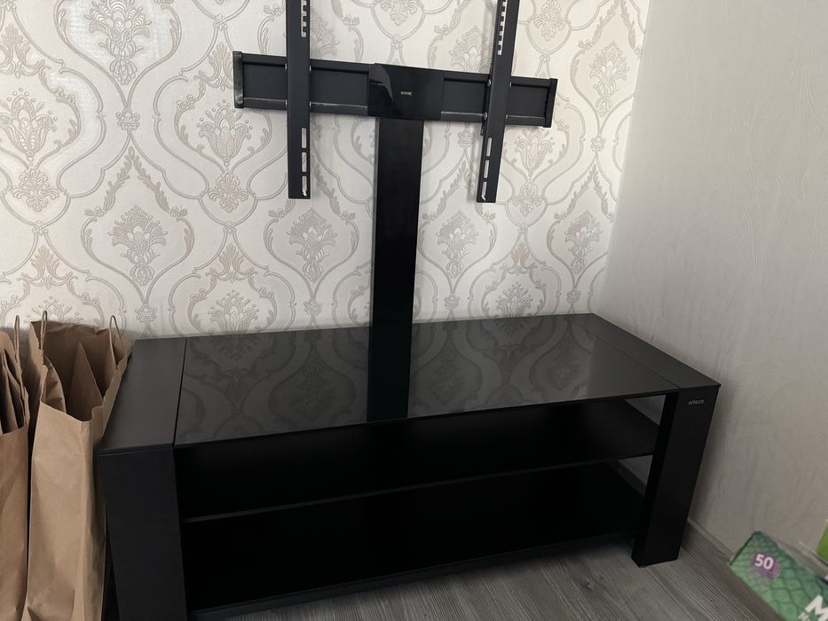 Подставка под телевизор напольная