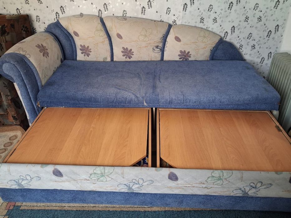 Продам диван раскладной состояние хорошее