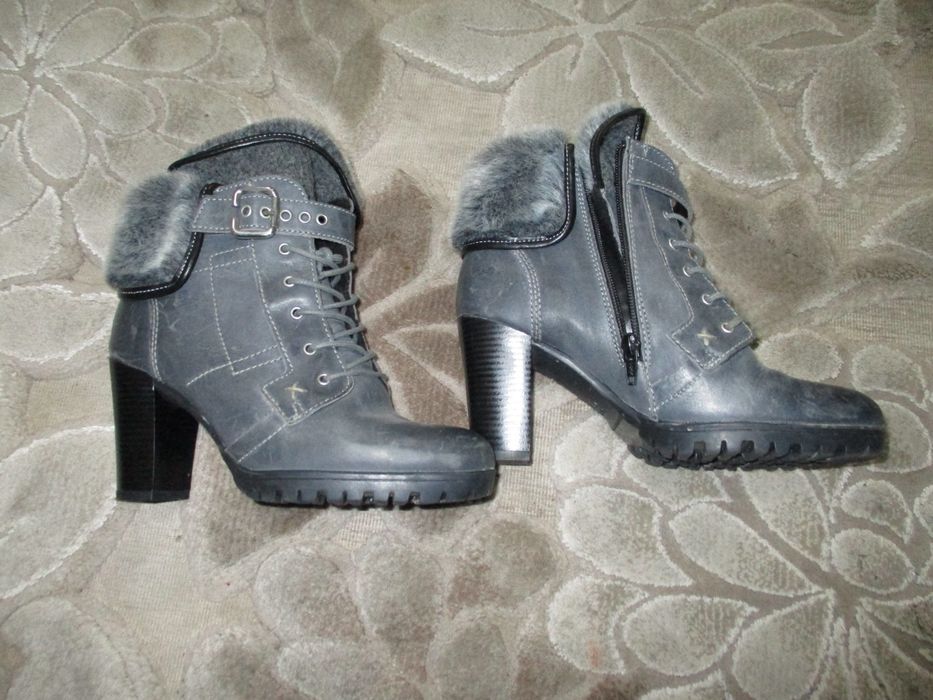 Botine de piele cu blanita marimea 37