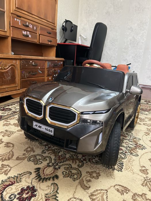 Детский электромобиль