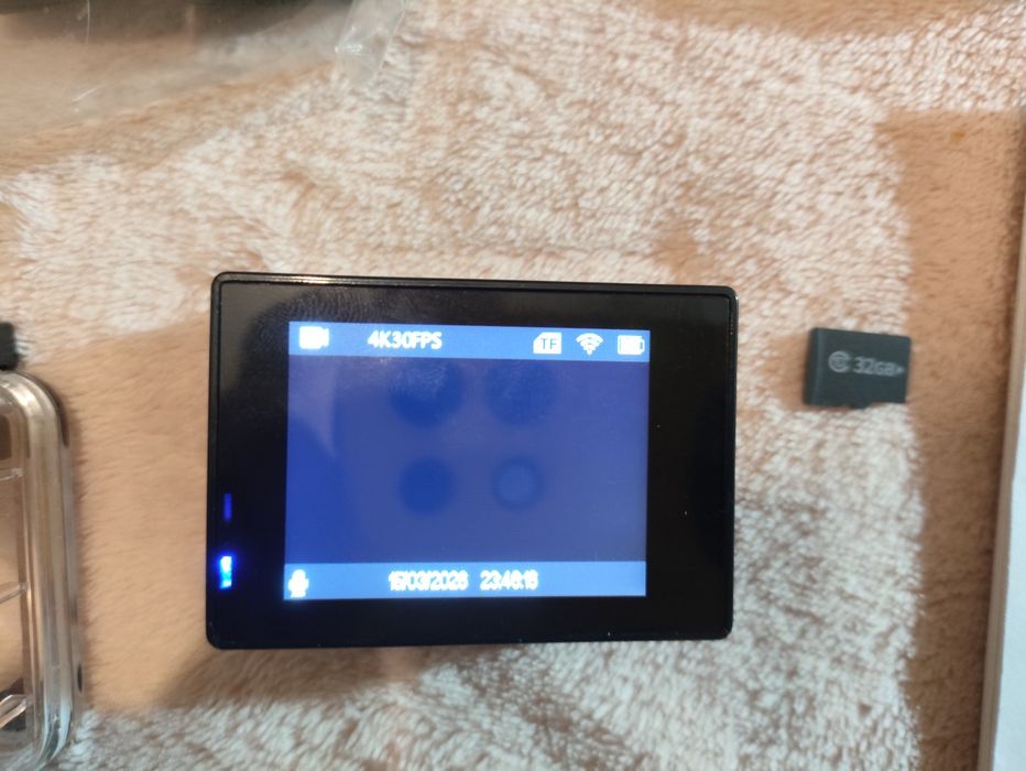 4K Екшън камера Ausek AT-Q1 с Wi-Fi + 32GB карта и Пълен комплект акс