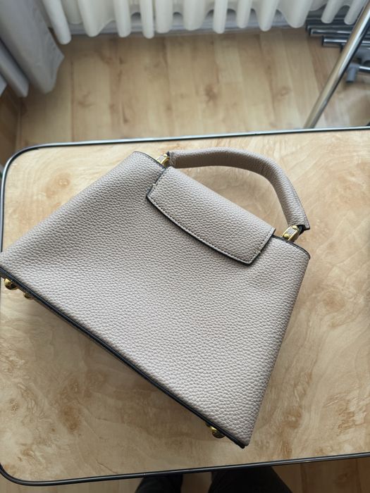 Poșetă Louis Vuitton din piele