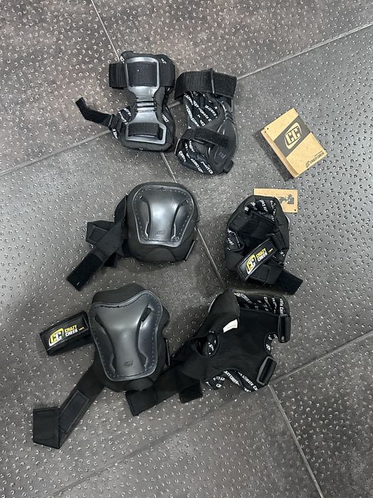 детски спортен сет протектори за колена , китки и лакътник 6 части НОВ