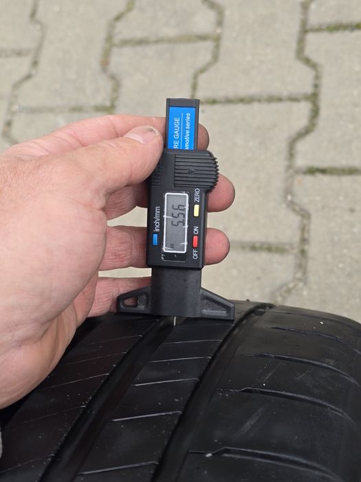 235 35 19 Bridgestone