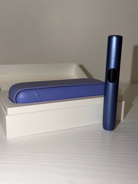 IQOS iluma , folosit de doua trei ori , vine cu tot cu cutia originala