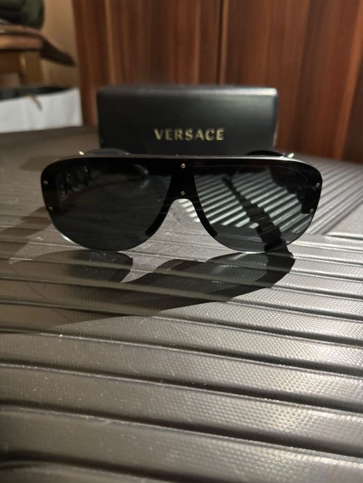 Оригинални черни очила от марката Versace