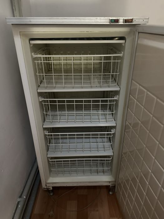Продам морозильник Минск 17