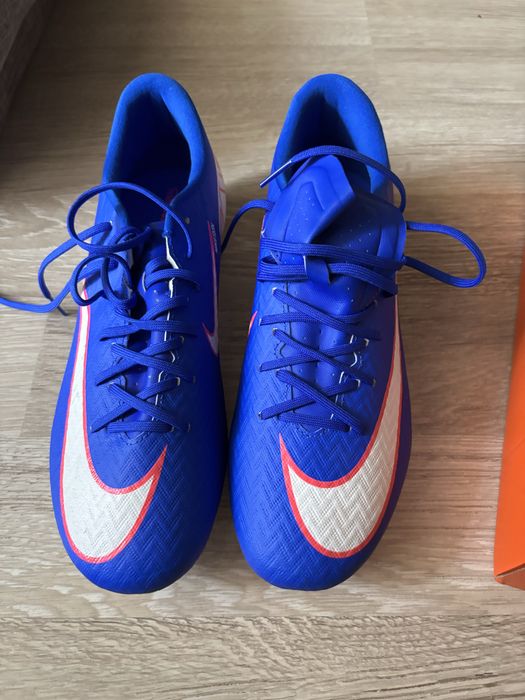 Ghete de fotbal nike