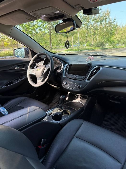 Chevrolet Malibu 2018 — 5