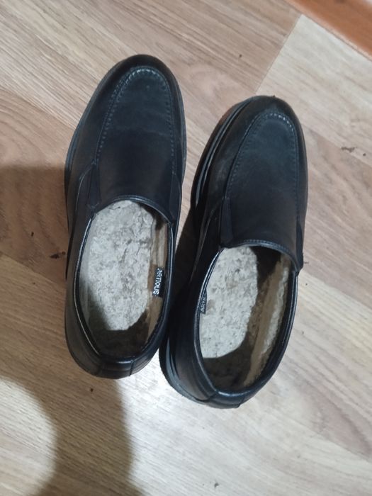 Продам зимние туфли