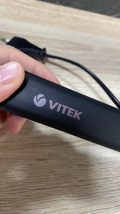 Утюжок для волос выпрямитель