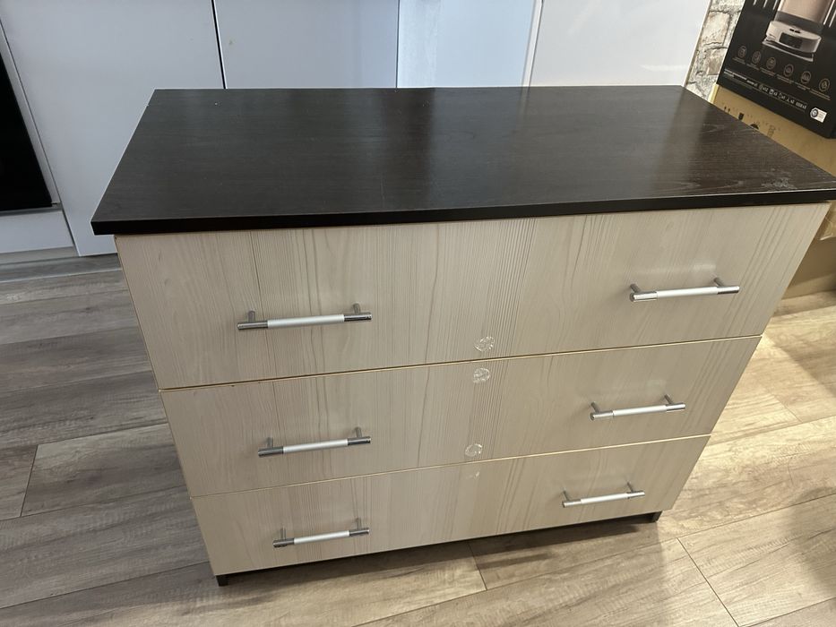 Бескаркасный диван, спальный гарнитур