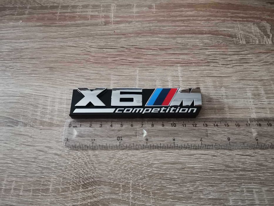 Предна решетка сребриста емблема BMW X6M Competition