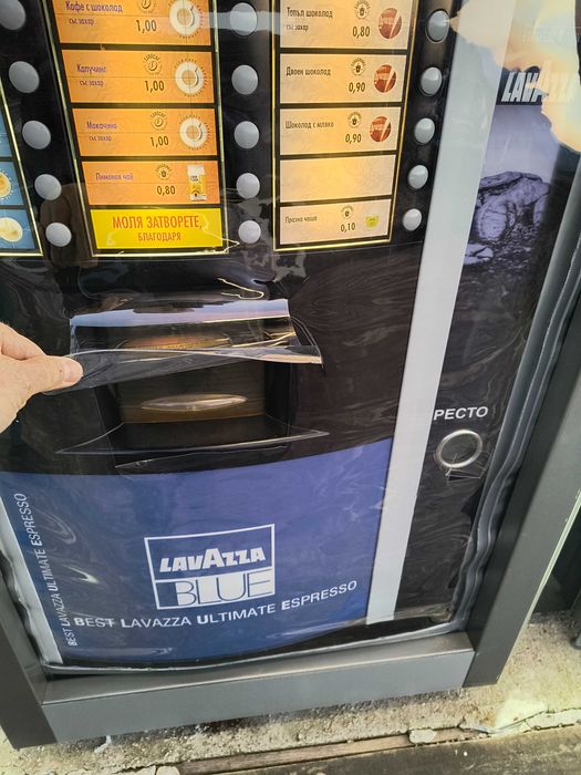 Ветроупорни завеси за навеси