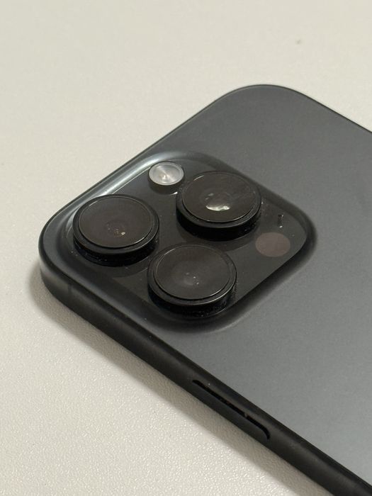 iPhone 16 Pro 256 GB Black Titanium