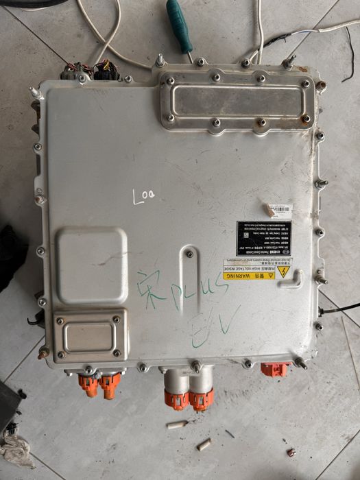 Инвентор Invertor BYD Song Champion