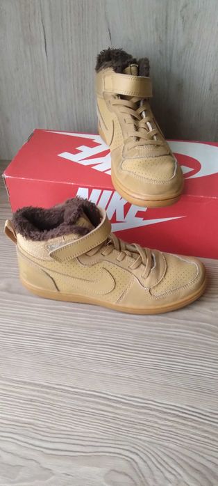 Nike - боти Горчица/Кафяв