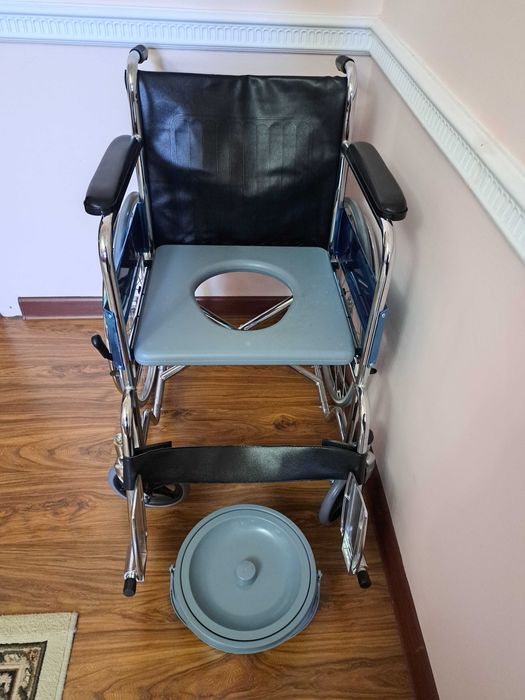 Кресло коляска для инвалидов