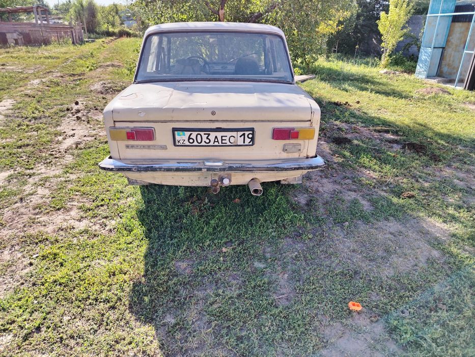 Продам ваз 21011