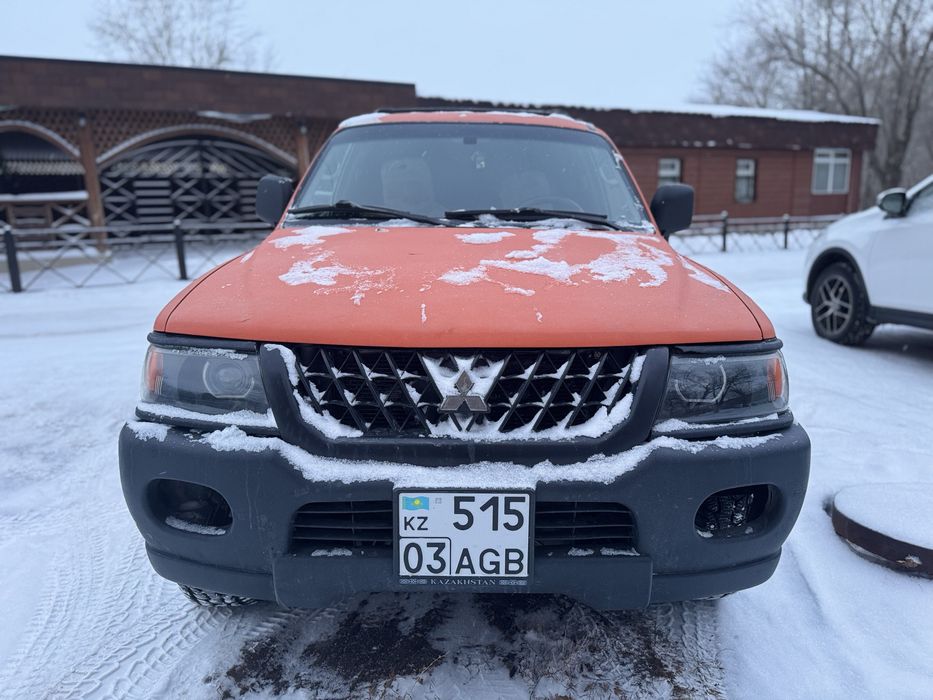 Продам машину Mitsubishi Montero