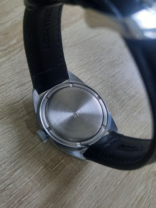 Часы Ракета-19камней