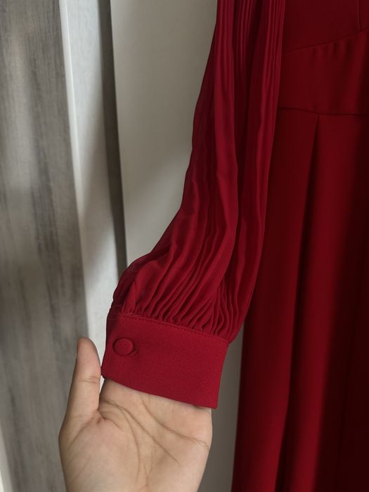 Очень красивое,качественное платье на вечер