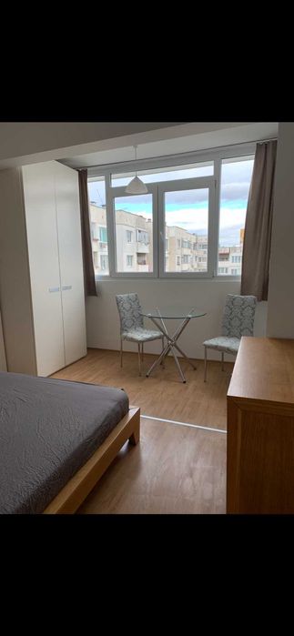 Двустаен имот в кв.Обеля 2