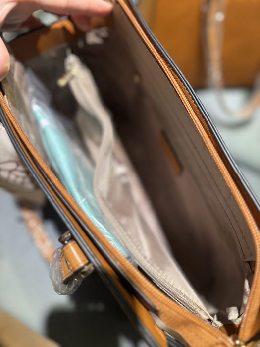 Geanta Bessie London