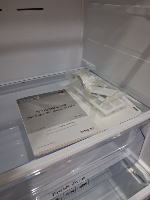 Срочно! Продам новый холодильник