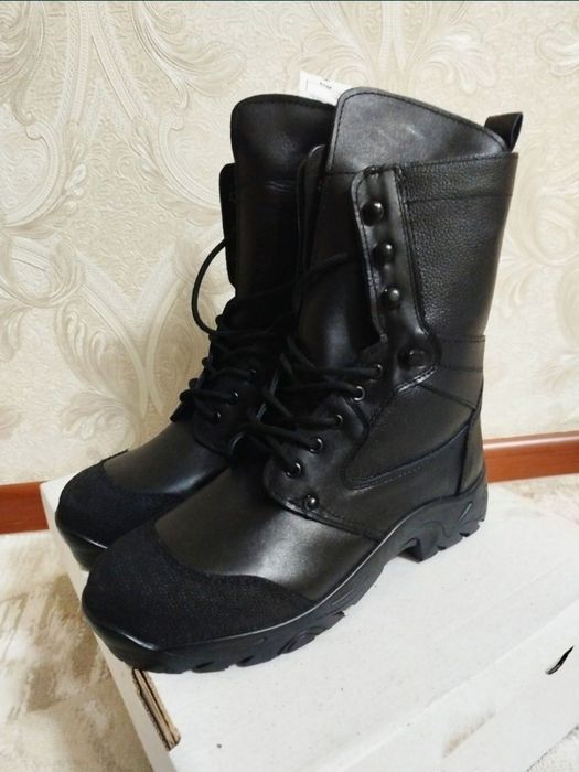 Продам берцы зимние