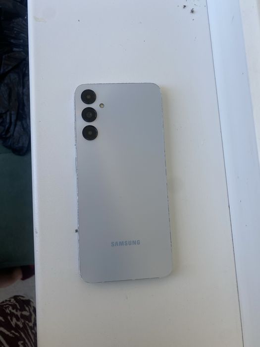 Продам тетефон Samsung A05s