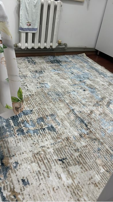 Срочно Продам почти новый ковер 2/3