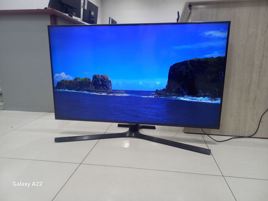Телевизор Samsung UE43AU7500U