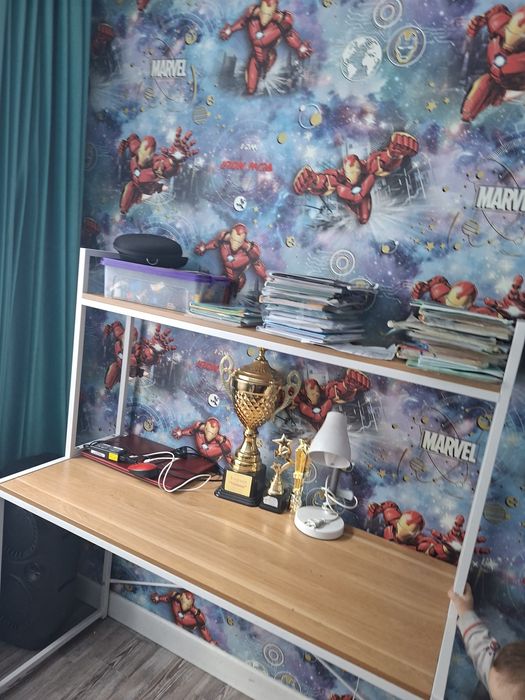 Продам стол для учёбы  работы