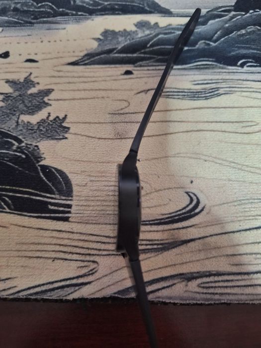 Samsung galaxy watch 4 44mm със допълнителна каишка и протектор