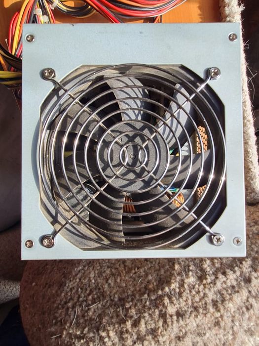 Продам Блок питания