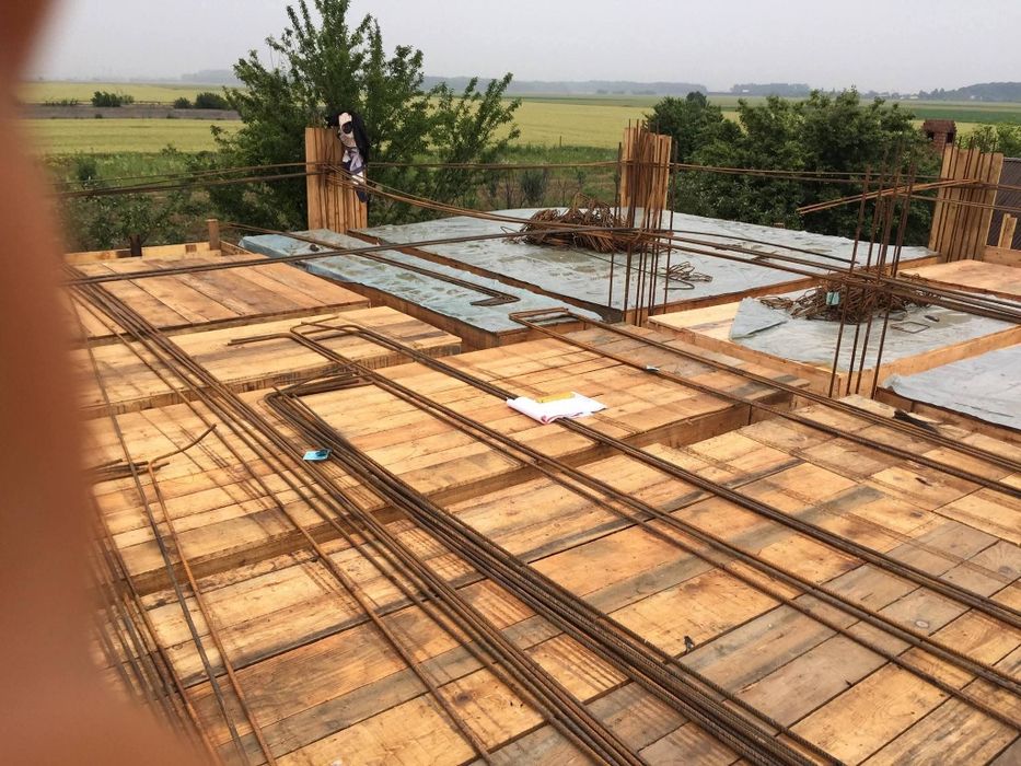 Ofer servicii complete în domeniul construcțiilor