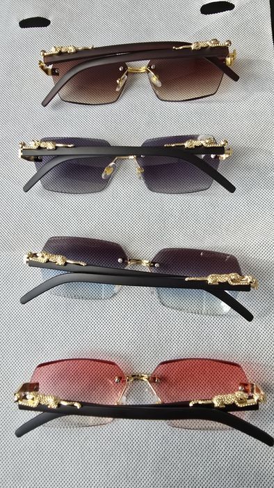 Set Ochelari de soare Cartier, 1 pereche la alegere