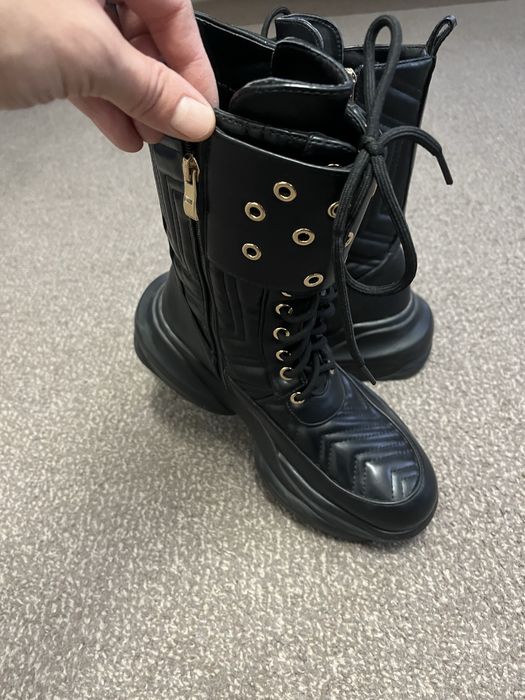 Ghete dama cu catarame