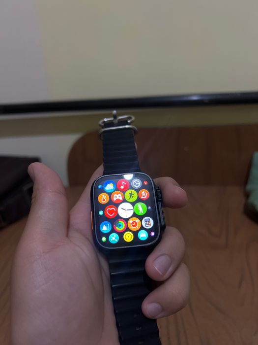 Smartwatch сотаман Ultra max 9 деярли ишлатилмаган,коробкаси йўқ!