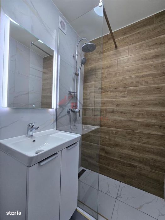 Apartament 2 camere Alexandru Cel Bun - Renovat Complet