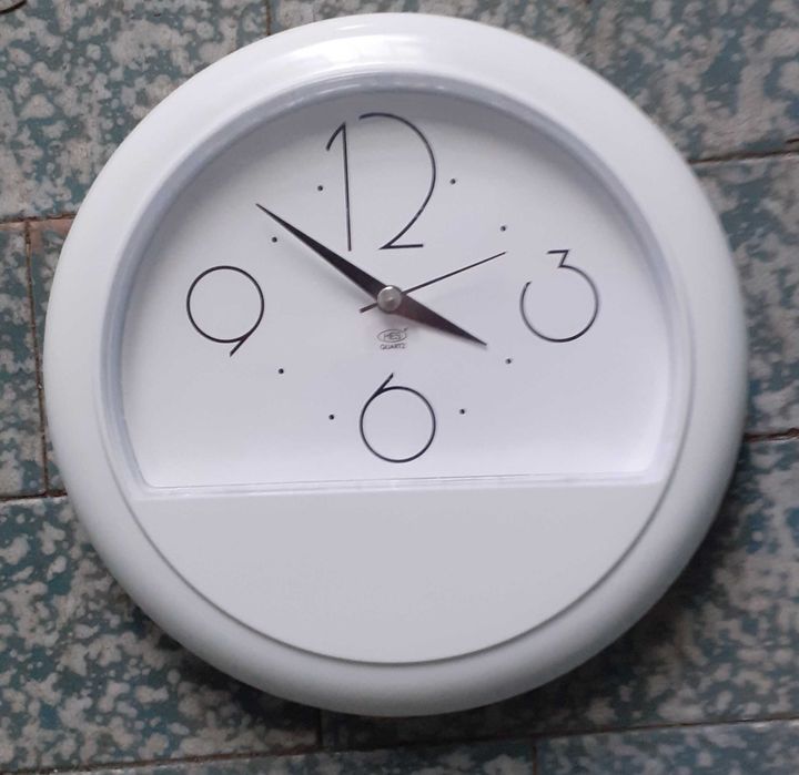 часовник стенен супер цена