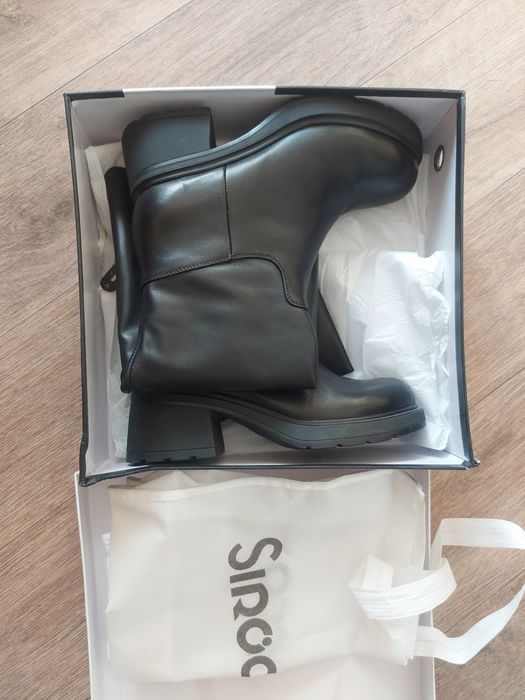 Продам сапоги  женские