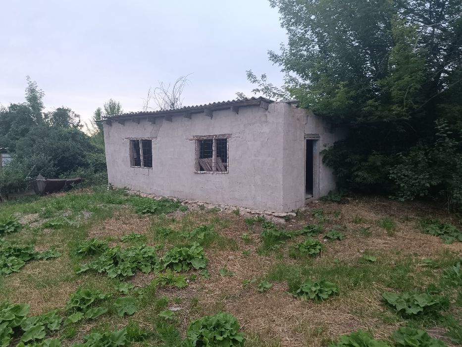 уй сатылады малиновый сад бар